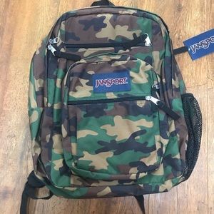 Jansport camo backpack 🎒
